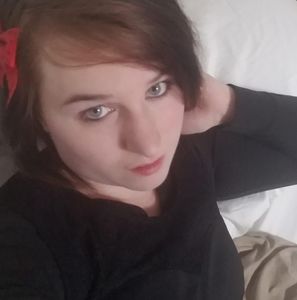 Meet your Posher, Hayley